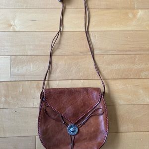 Vintage 1960s leather shoulder bag